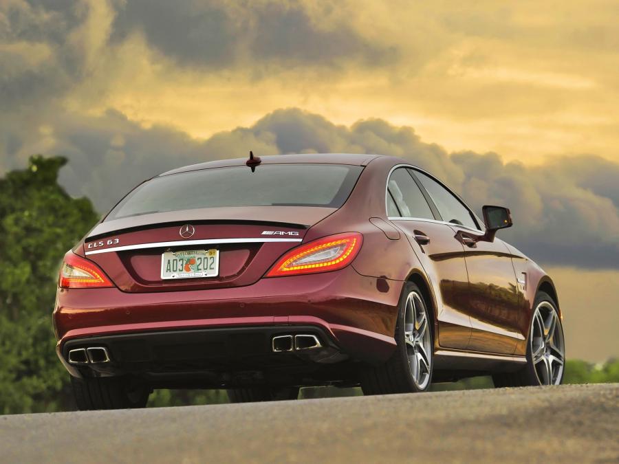  Mercedes-Benz CLS63 AMG 2010 года  (US) (фото 21 из 77)
